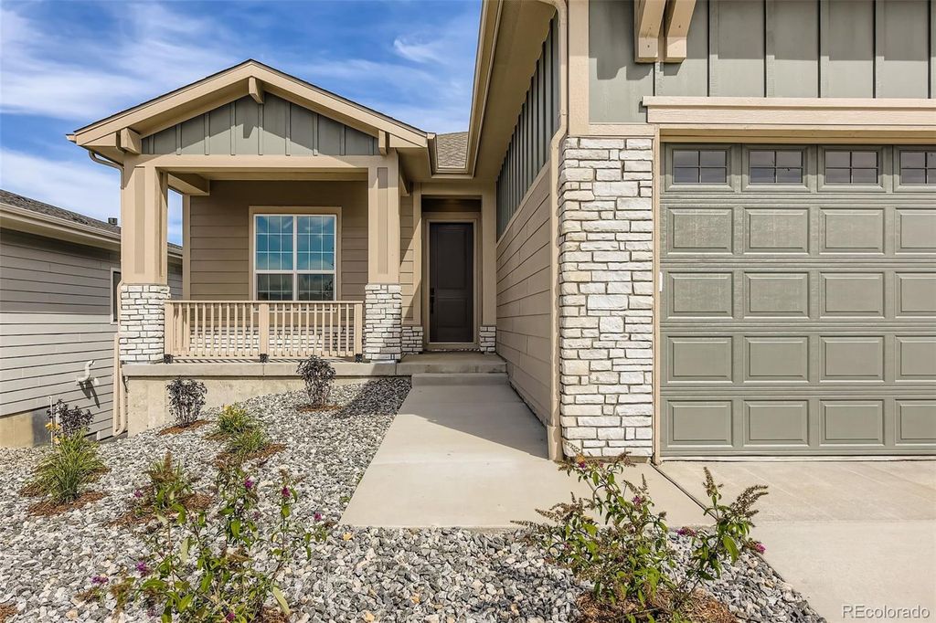 Photo of 482 Basin Daisy Street, Castle Rock, CO 80104 (MLS # 8504386)