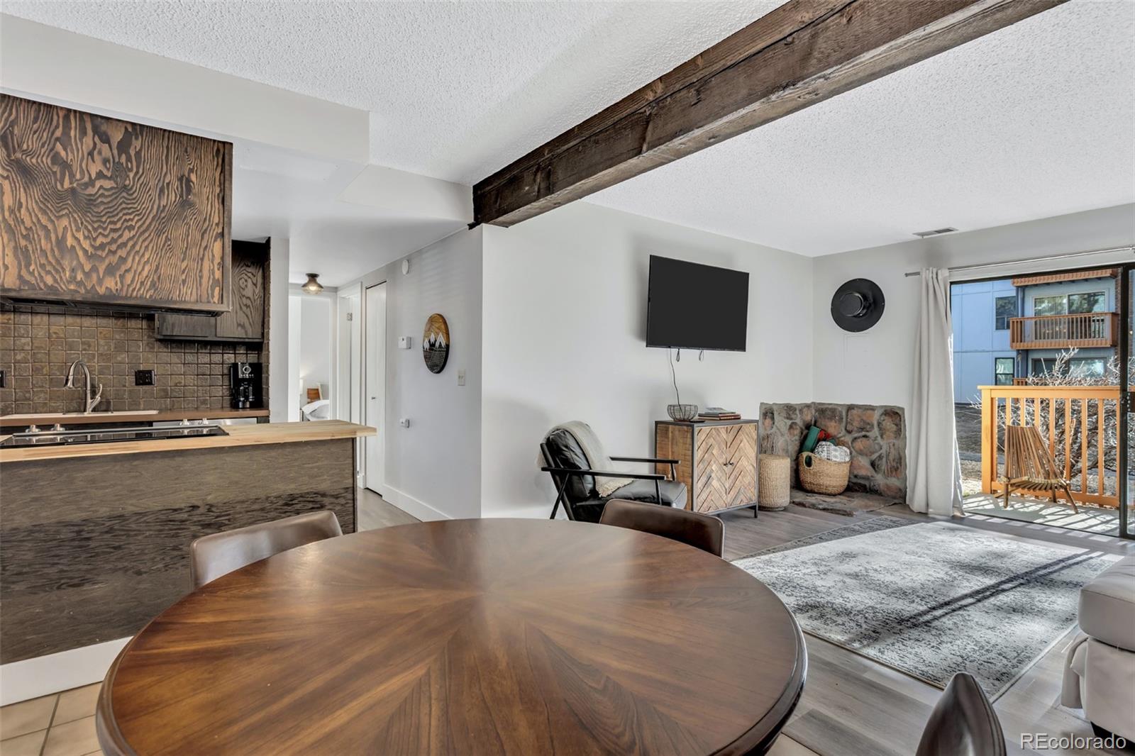 1901 Clear Creek Drive E102