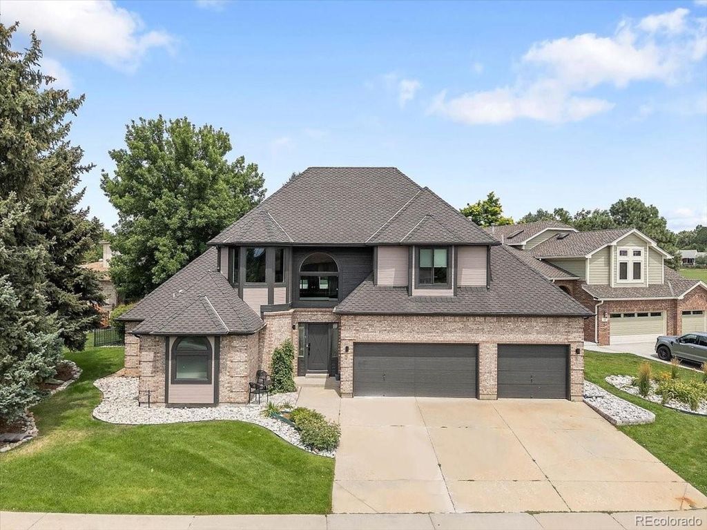 Photo of 1118 Oakhurst Drive, Broomfield, CO 80020 (MLS # 4874367)