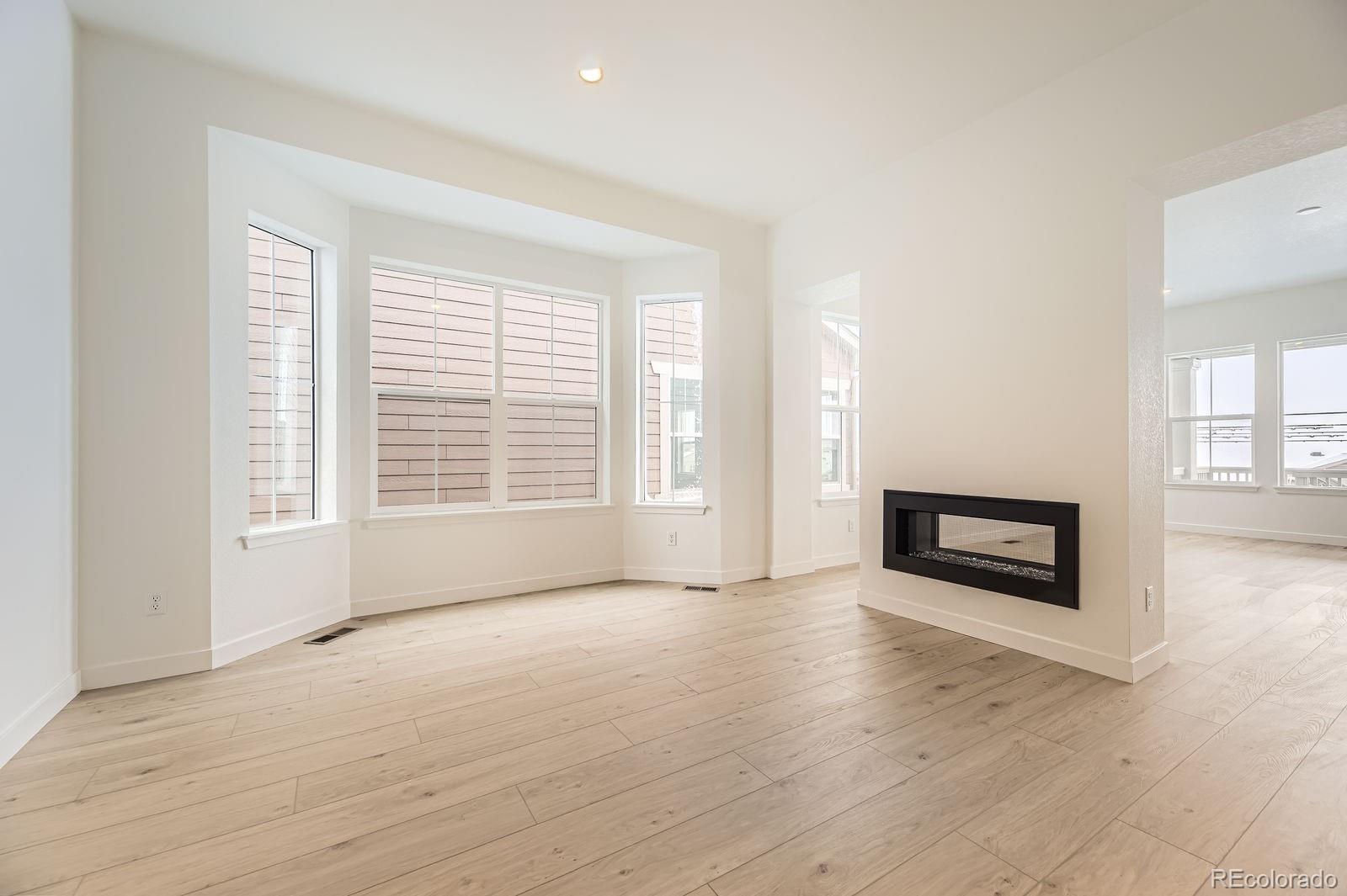 3929 Treadway Point, Castle Rock, CO, 80108 2 3929 Treadway Point