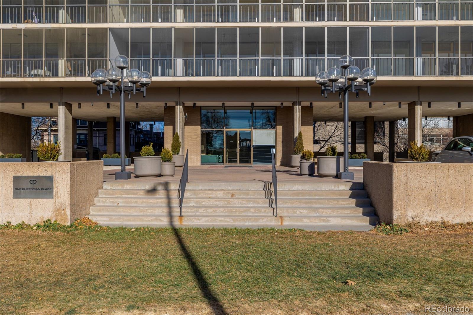 1201 N Williams Street 5C