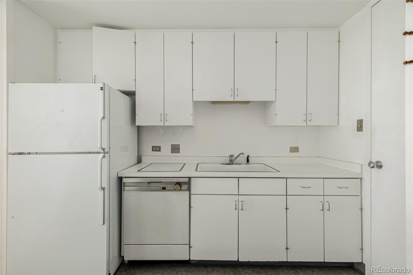 1201 N Williams Street 5C