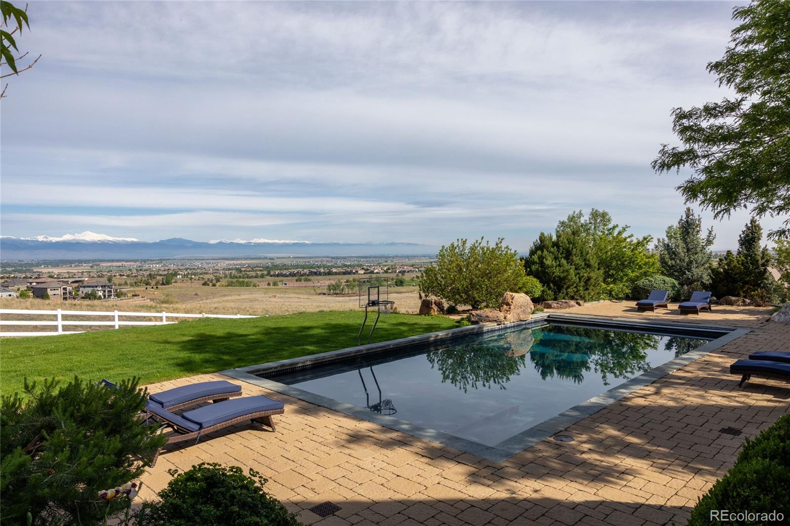15478 Mountain View Circle