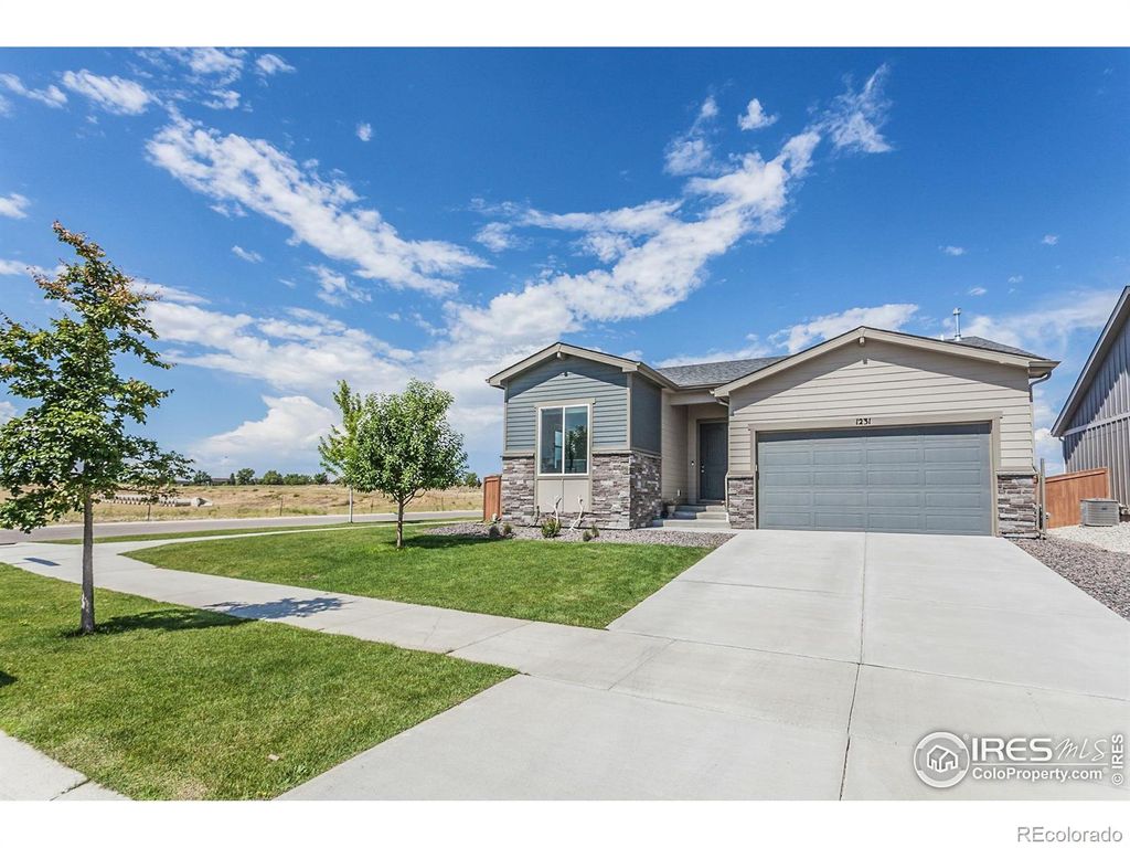 Photo of 1231 105th Ave Ct, Greeley, CO 80634 (MLS # IR1050340)
