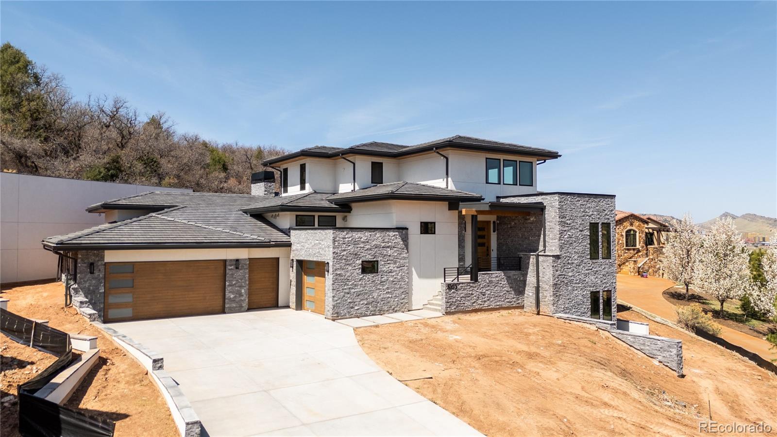 8103 Raphael Lane
