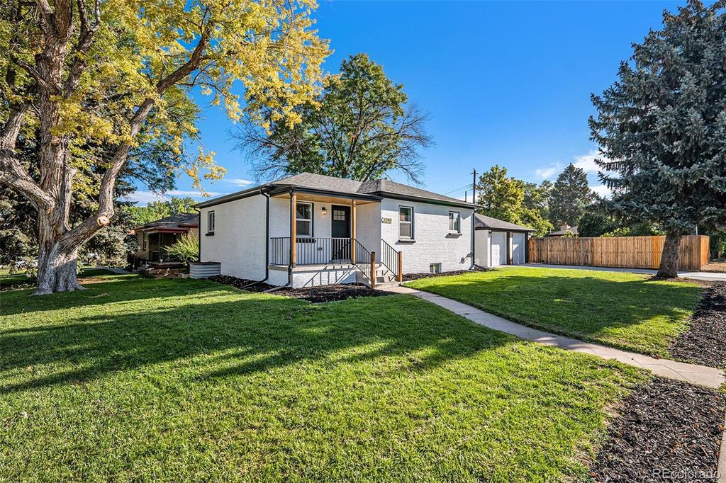 Photo of 3290 S Franklin Street, Englewood, CO 80113 (MLS # 6075805)