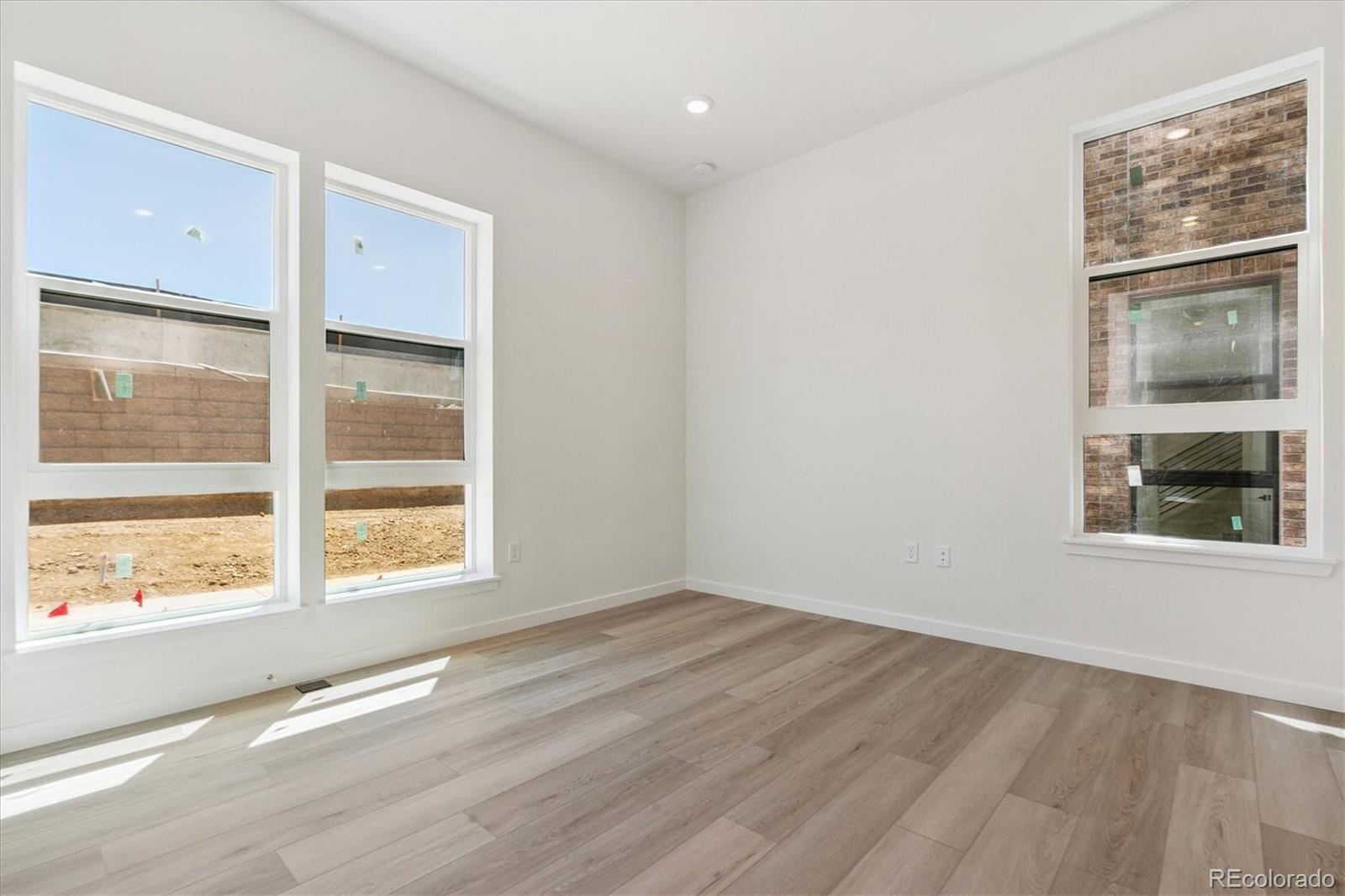 11475 E Briarwood Circle