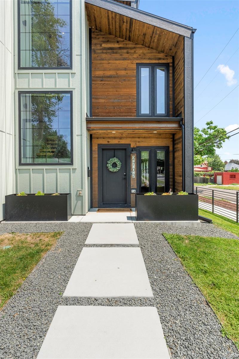 2702 Lowell Boulevard