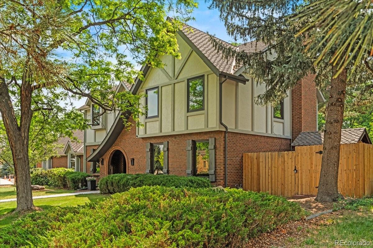 2011 S Gray Drive