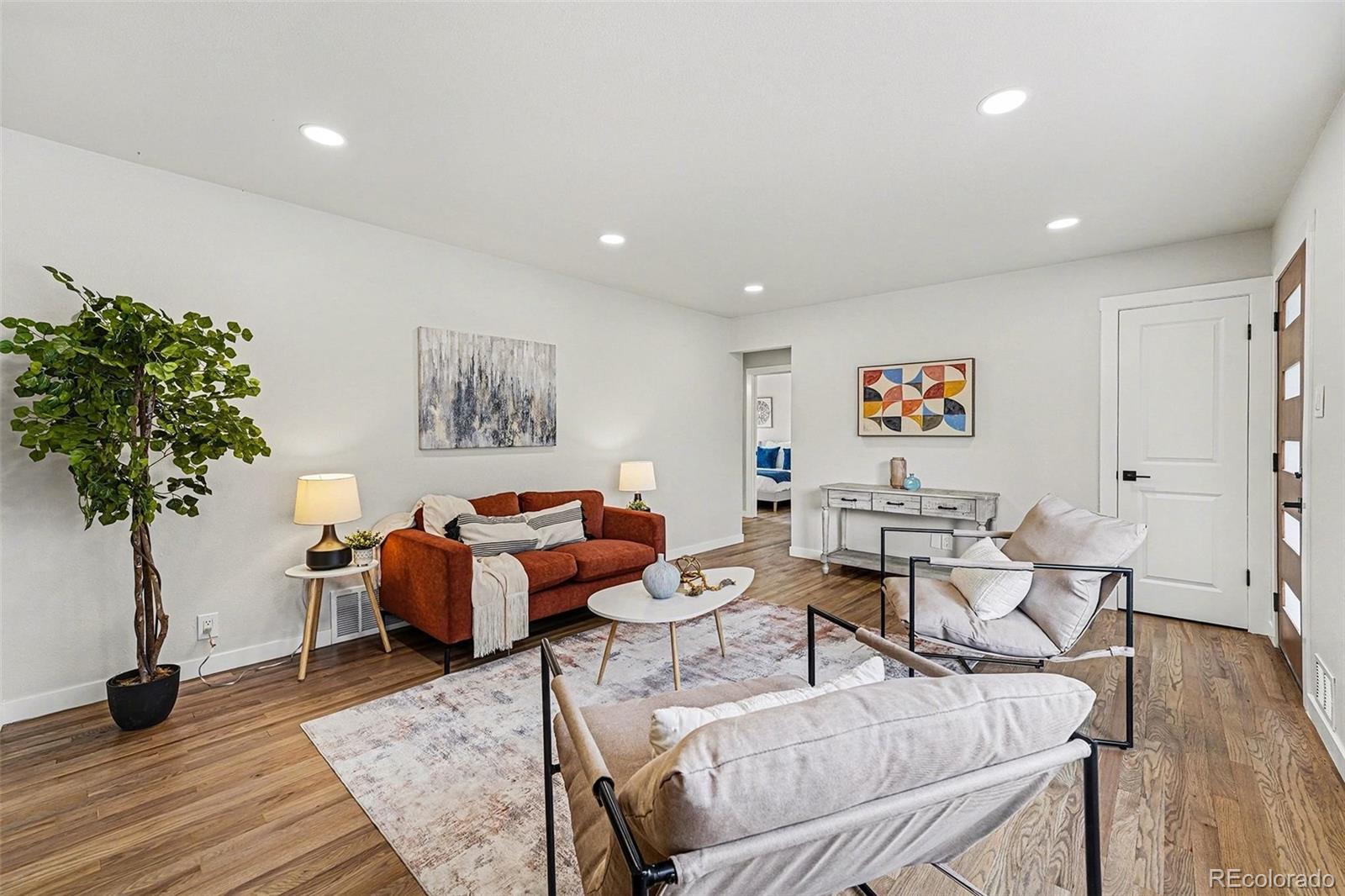 2069 S Raleigh Street