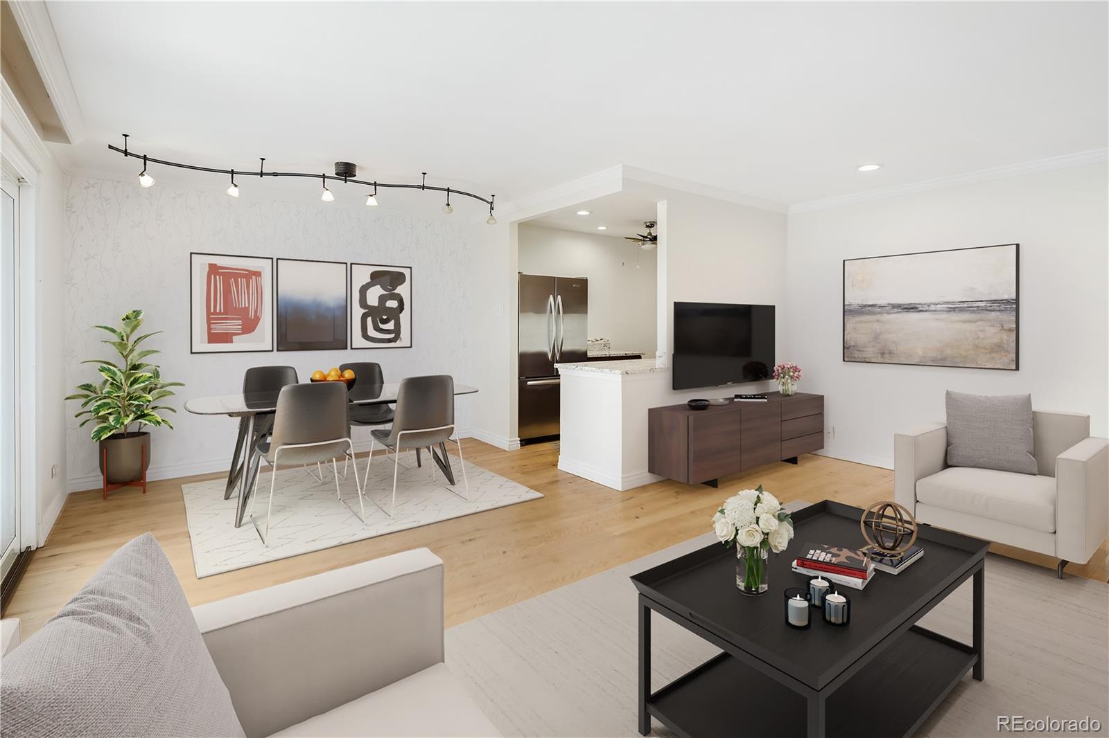 480 S Marion Parkway 602