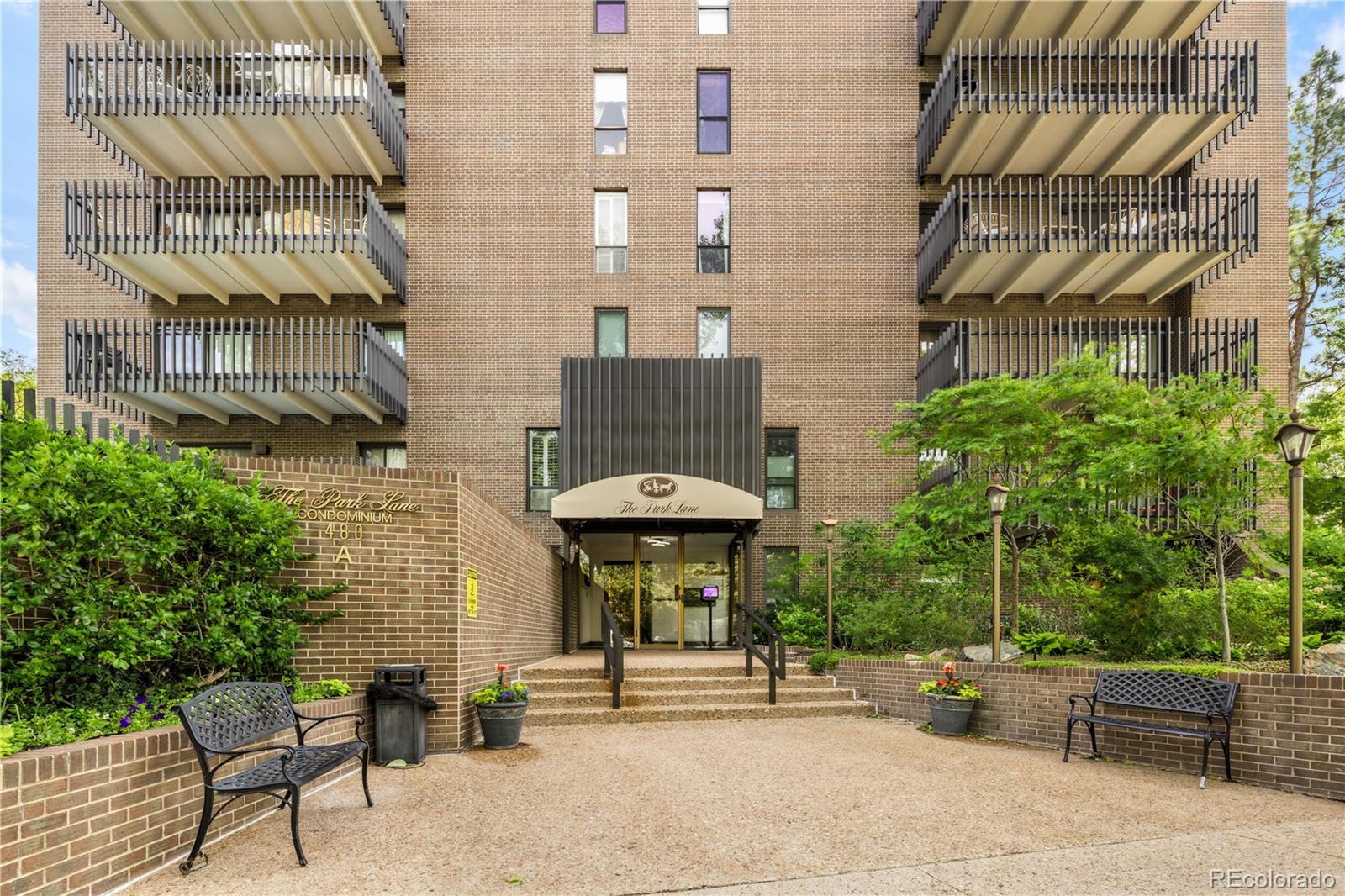 480 S Marion Parkway 602