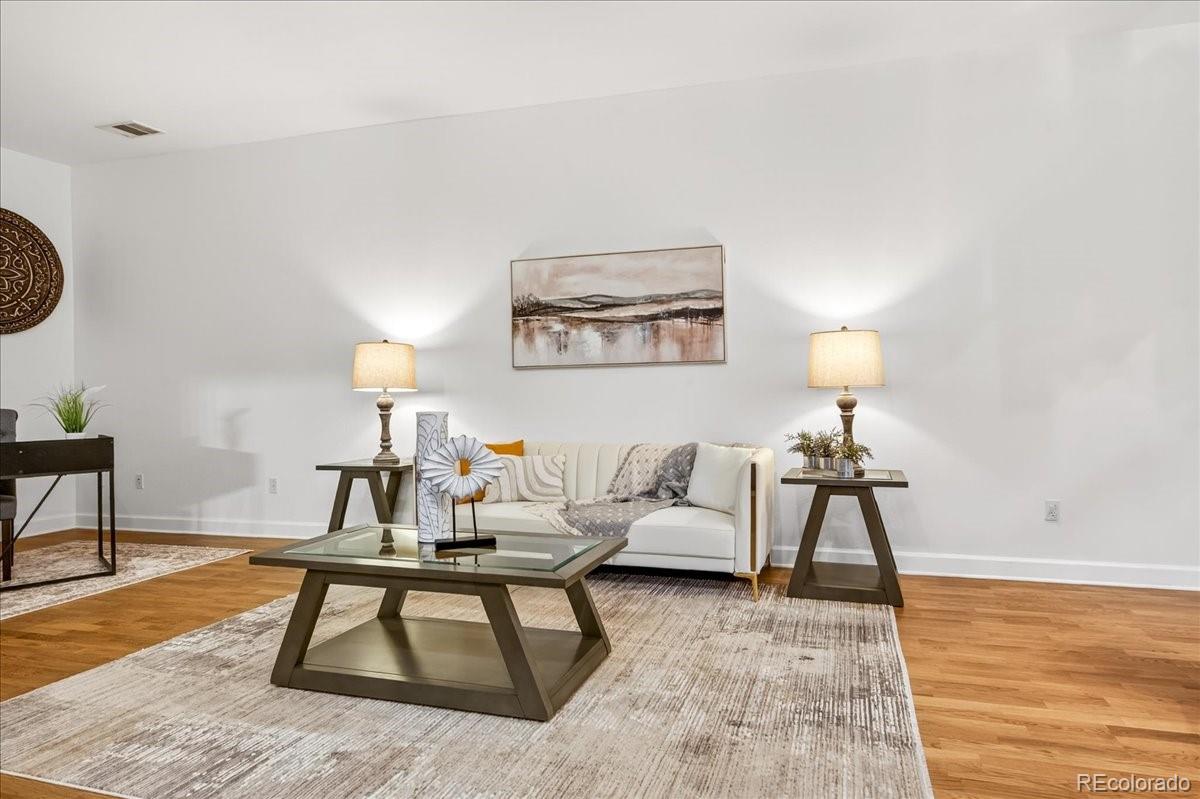 5677 S Park Place 103