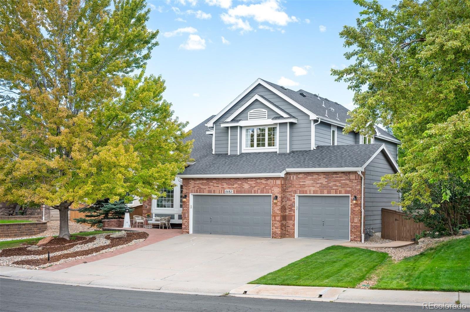 10182 Knoll Circle
