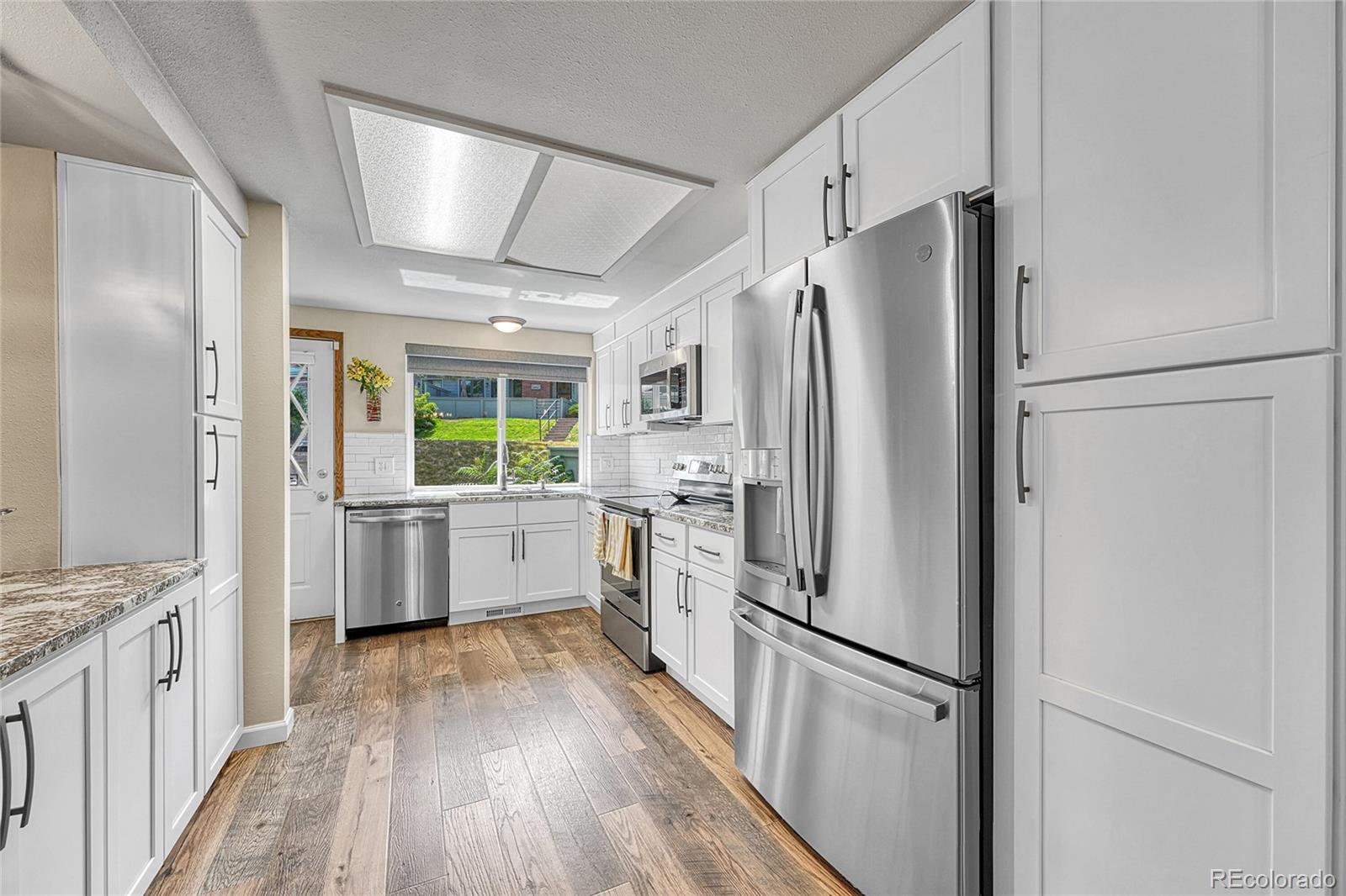 3127 E Long Circle