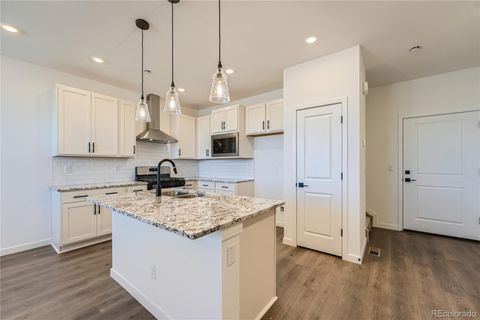 Townhouse in Aurora CO 27712 1st Avenue 9.jpg