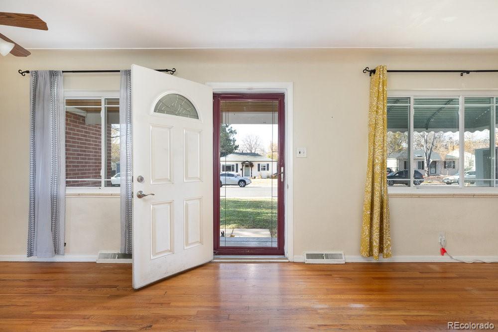 1540 S Bellaire Street