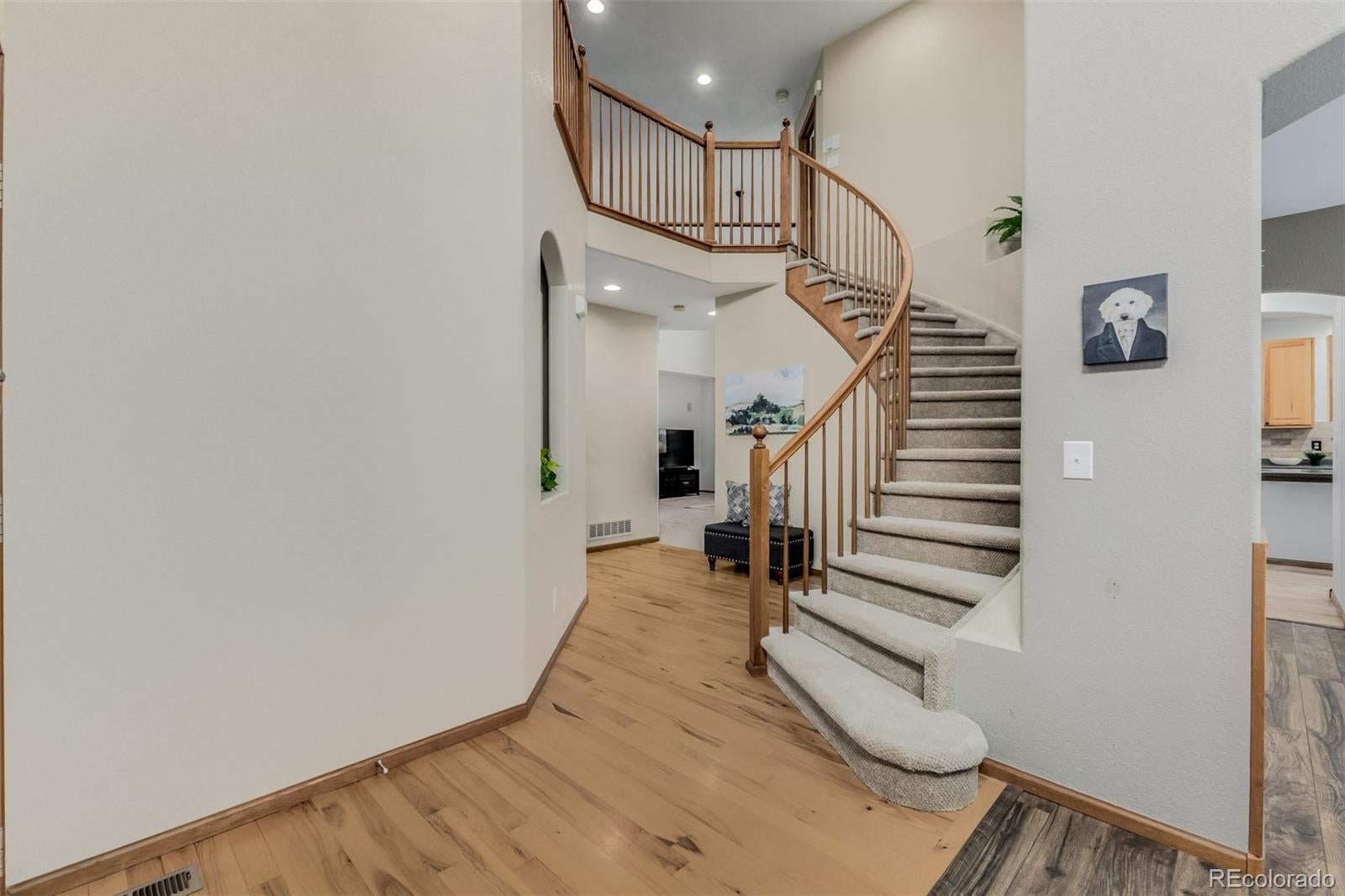 2112 Primrose Lane