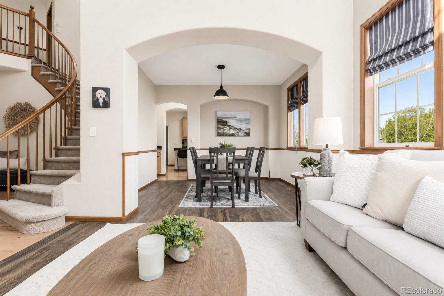 2112 Primrose Lane