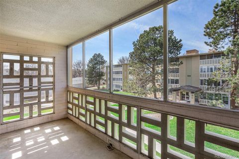 Condominium in Denver CO 715 Alton Way 18.jpg