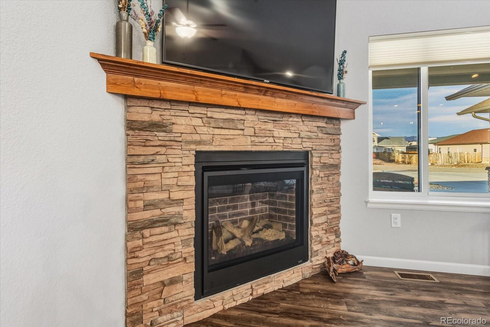 1115 E Sabeta Avenue