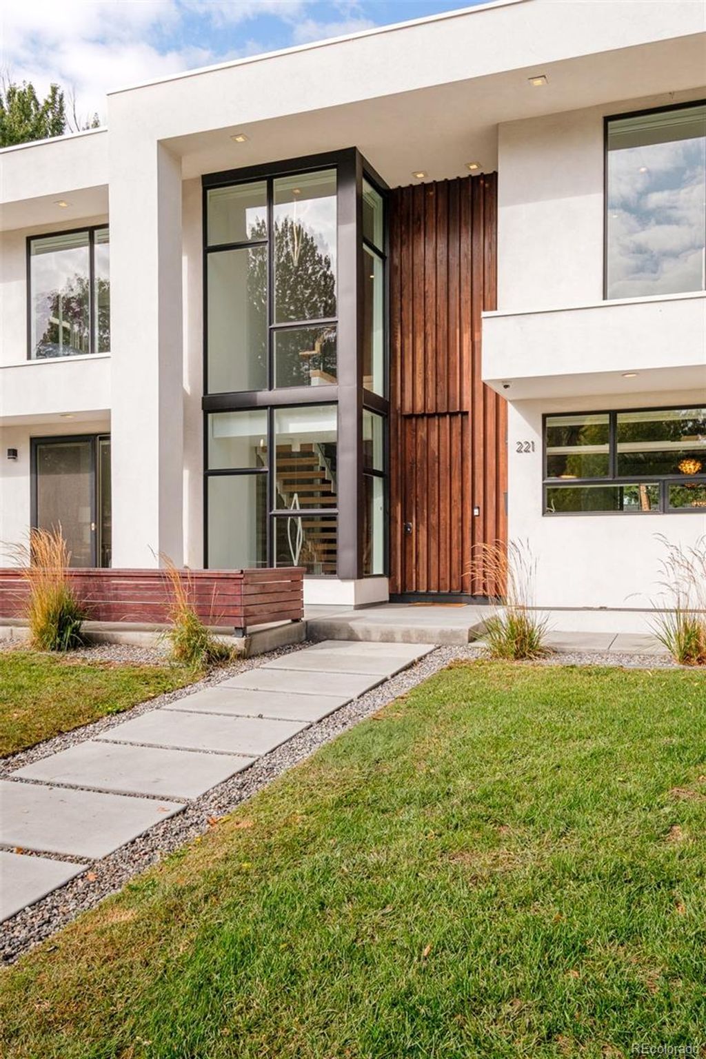 Photo of 221 S Forest Street, Denver, CO 80246 (MLS # 9800617)