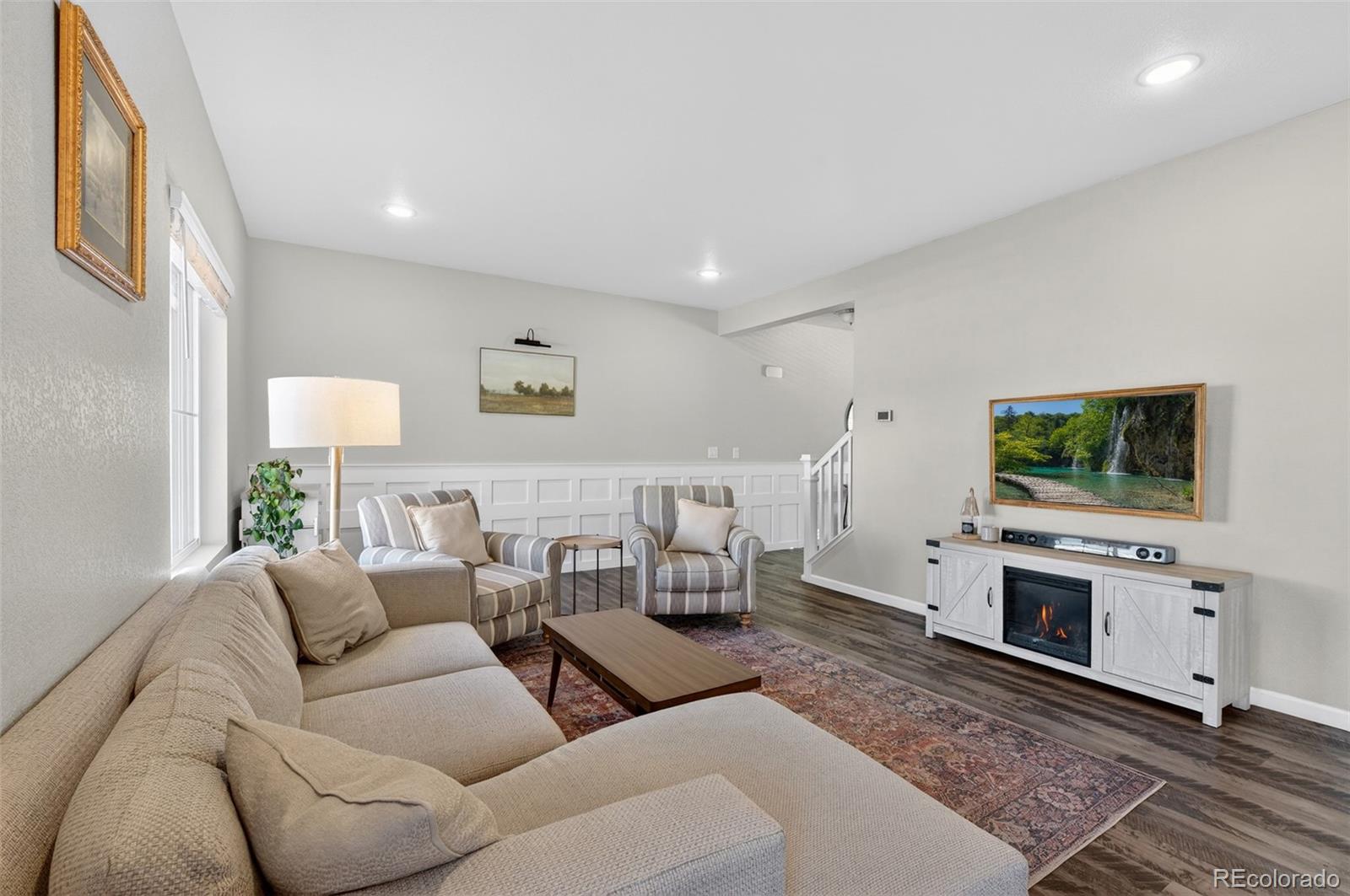 2095 Villageview Lane