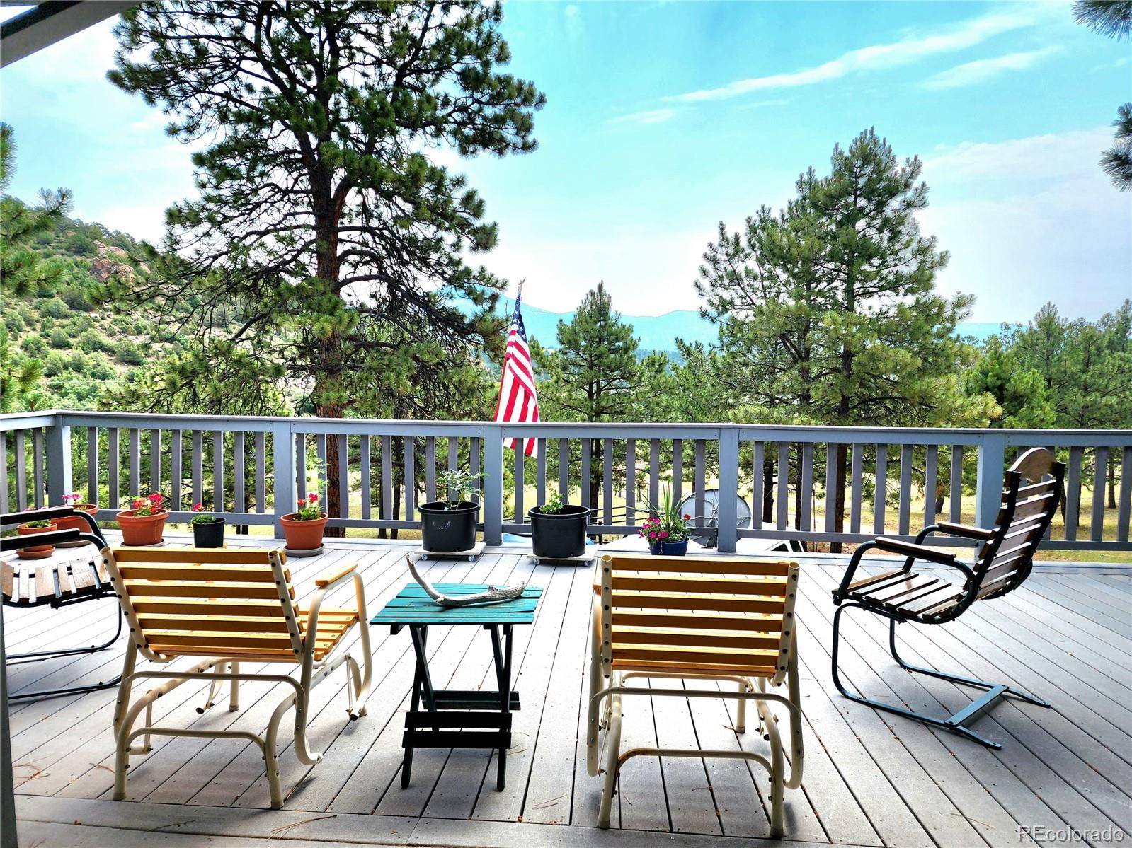 305 Comanche Drive