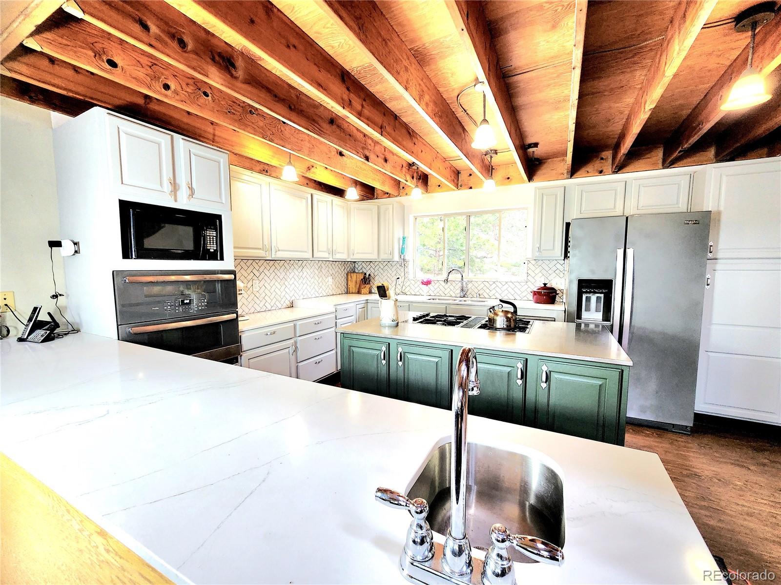 305 Comanche Drive