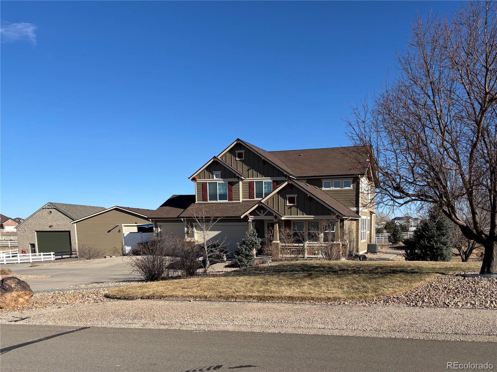 16495 Queensview Street