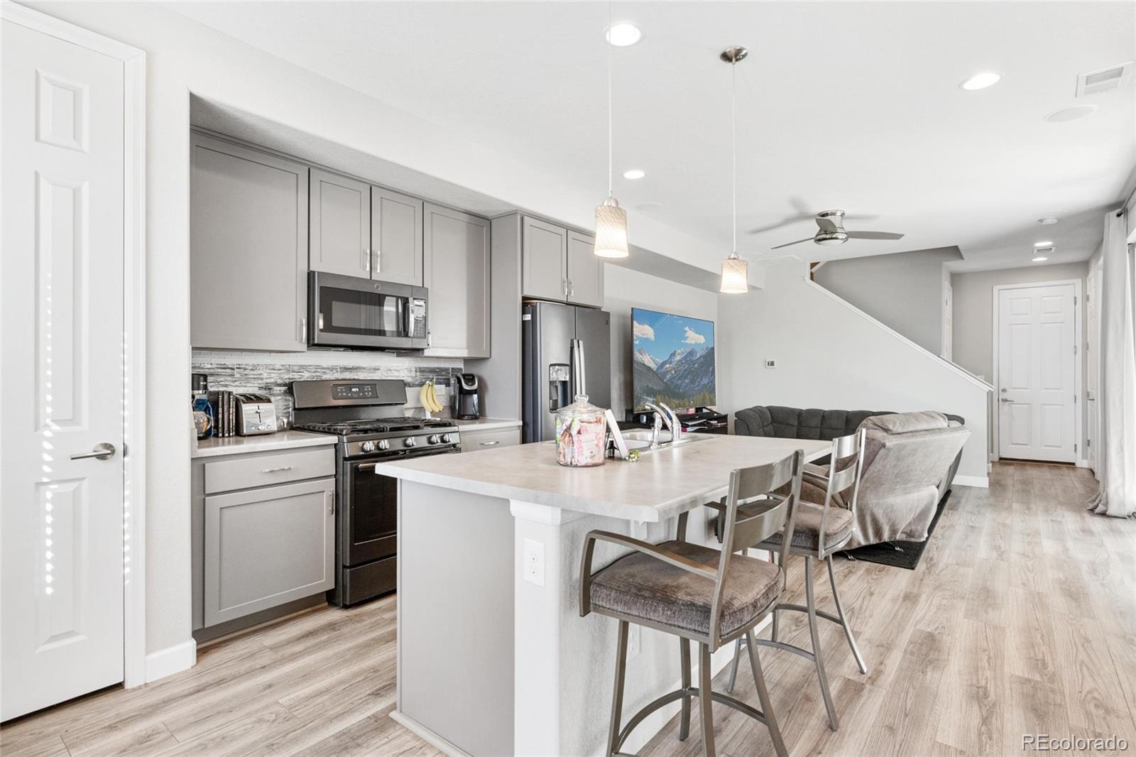 23576 E 5th Place