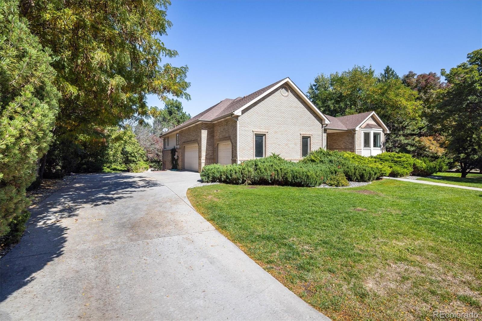 2520 Columbine Circle