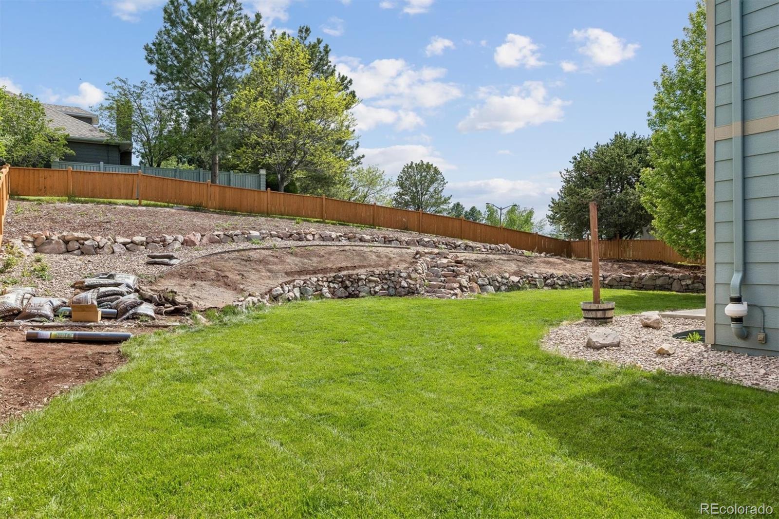 1528 Ebony Drive