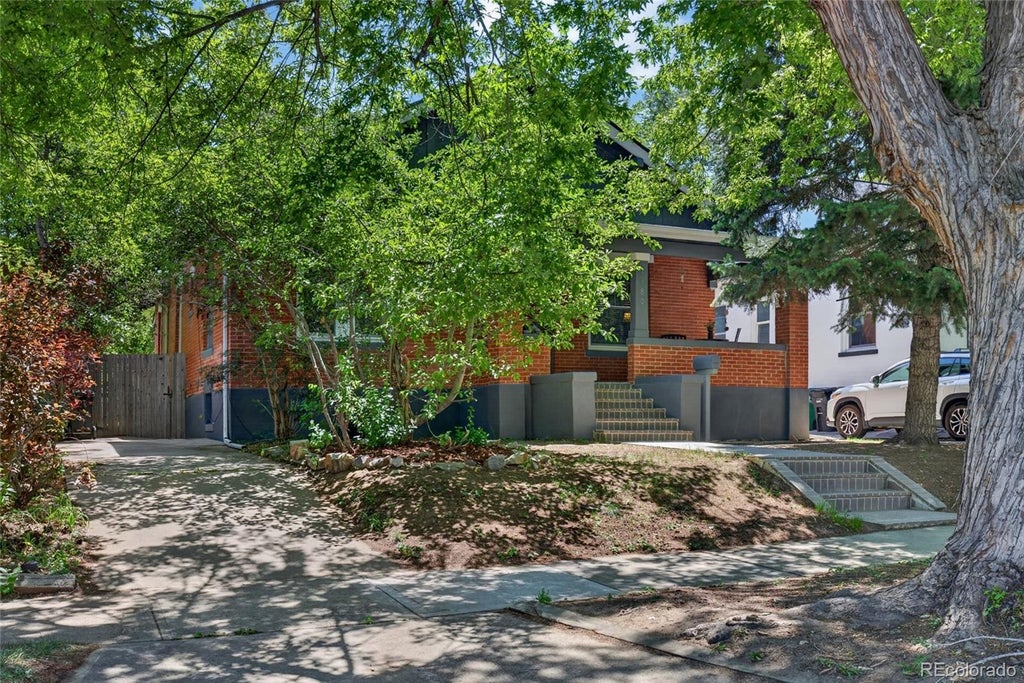 Photo of 1380 Poplar Street, Denver, CO 80220 (MLS # 7204451)