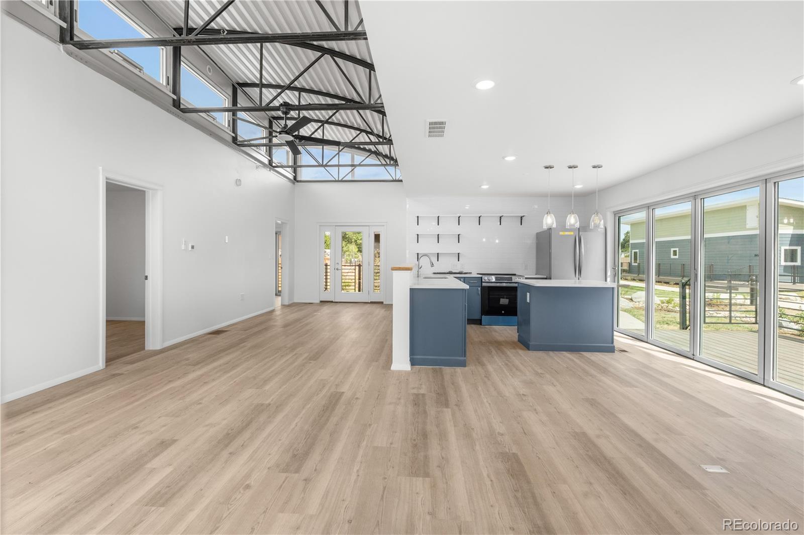 1957 Blackhawk Street