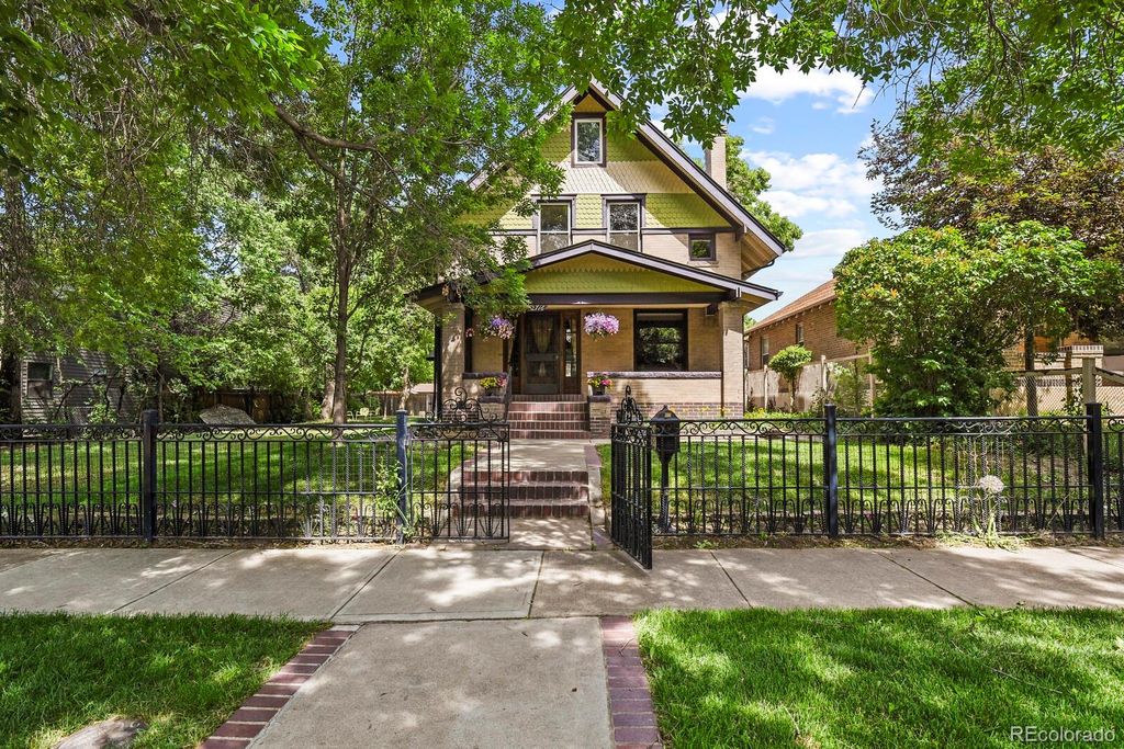 Photo of 2716 N Vine Street, Denver, CO 80205 (MLS # 5300774)