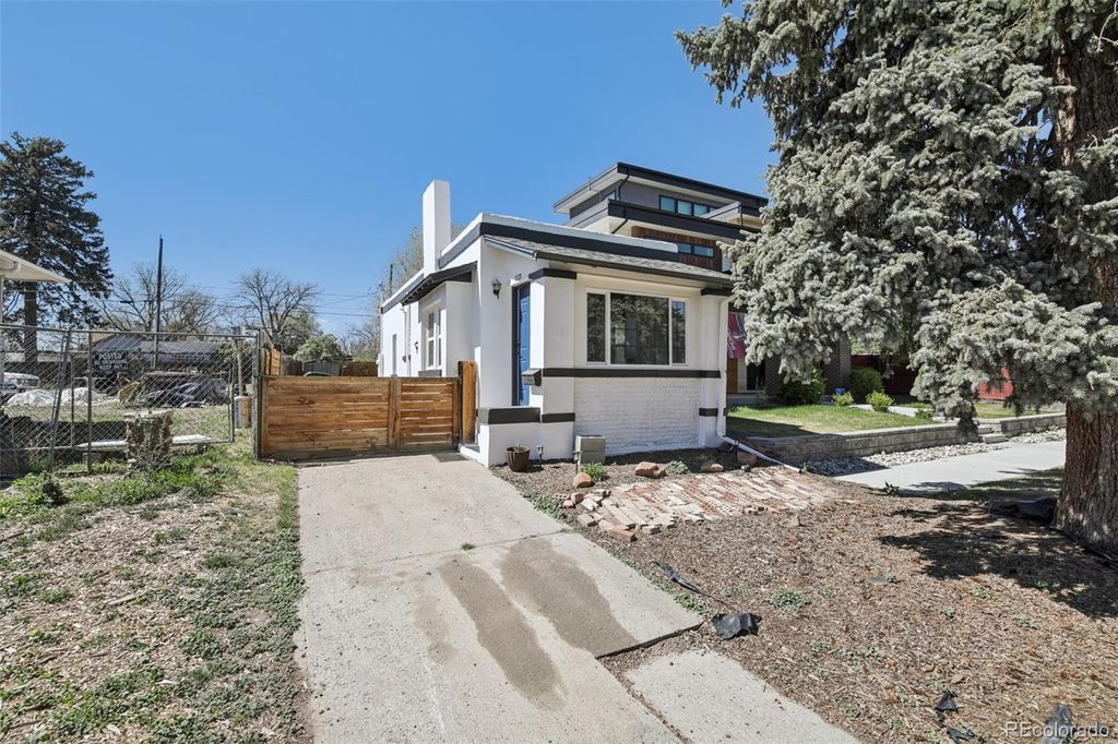 Photo of 2715 N Cook Street, Denver, CO 80205 (MLS # 1700824)