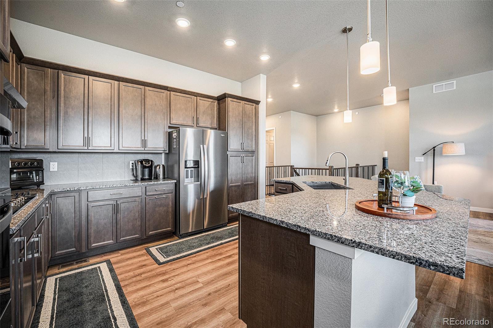 811 W 128th Place