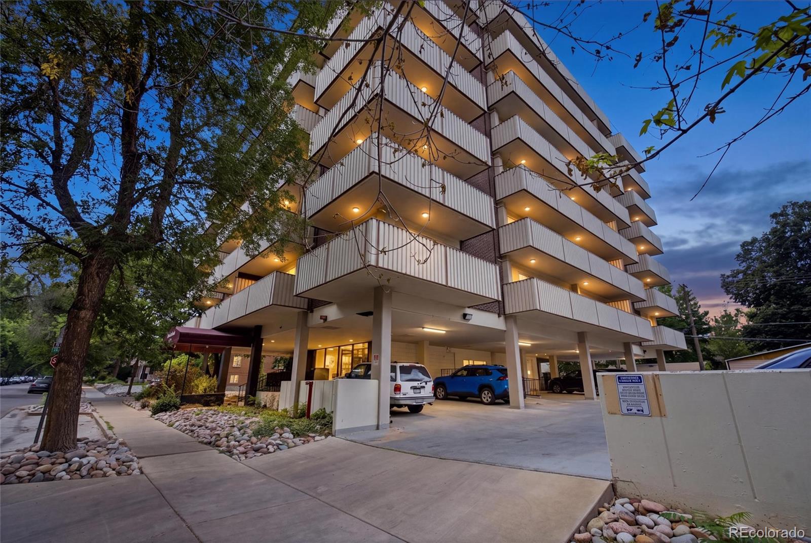 1313 Steele Street 306