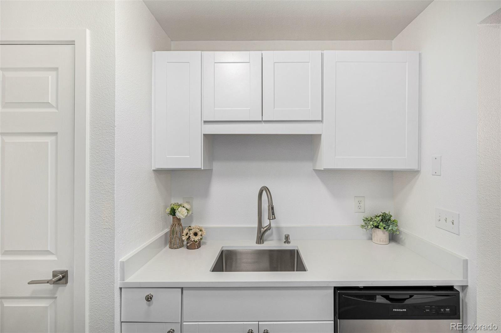 3550 S Harlan Street 220