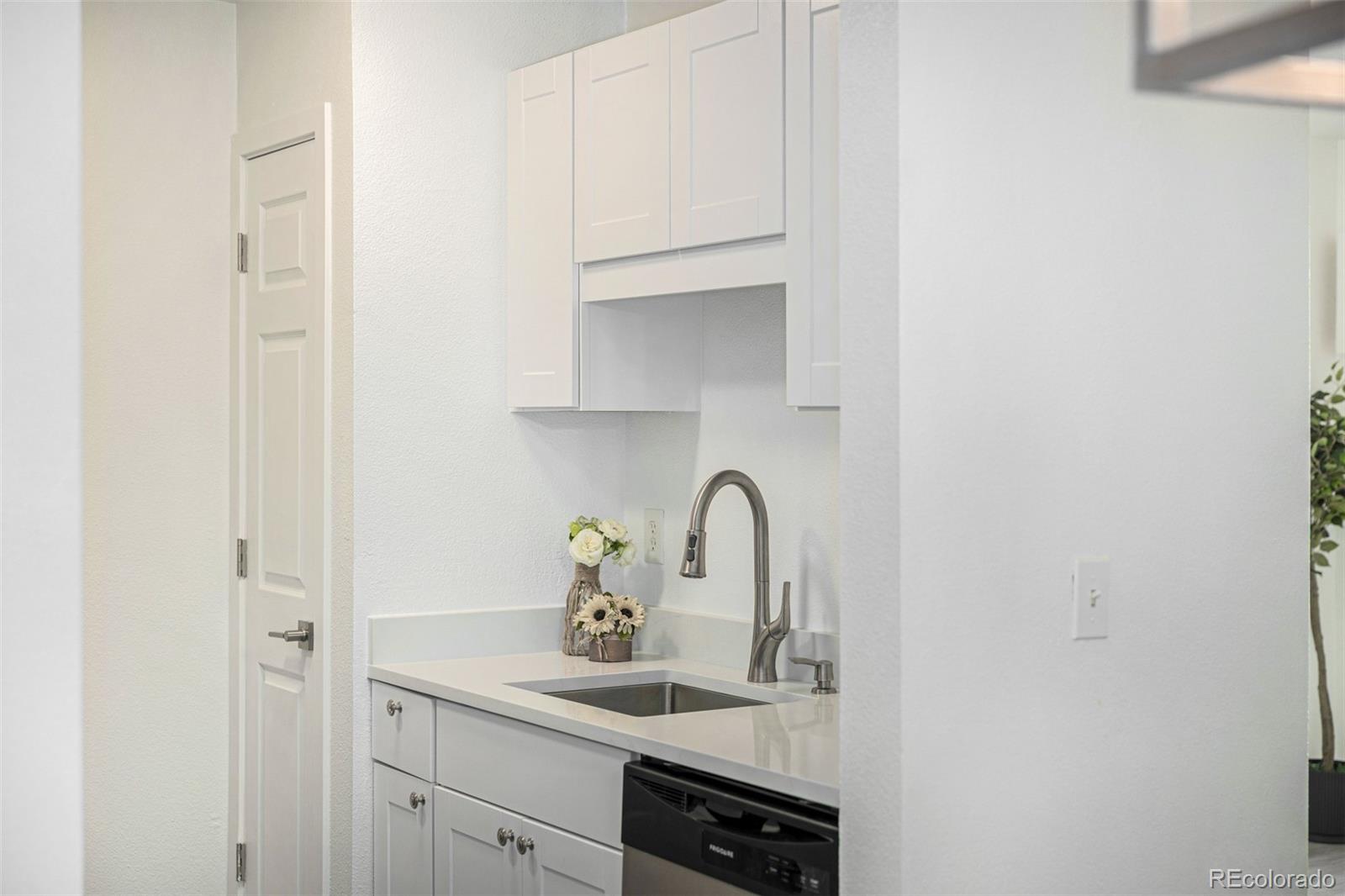 3550 S Harlan Street 220