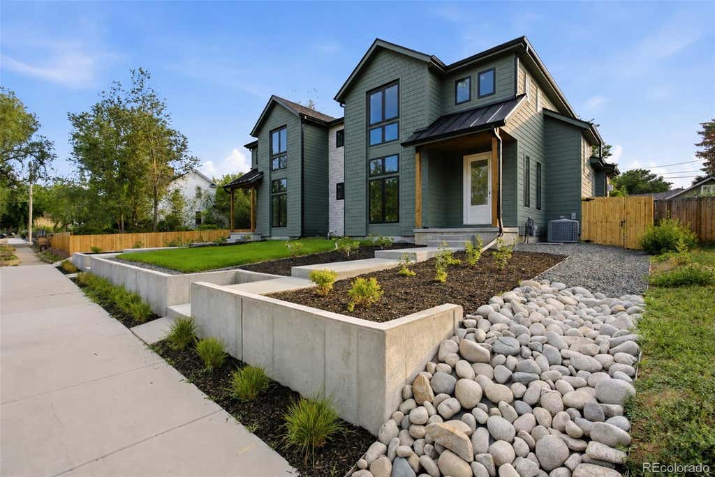 Photo of 2527 Harlan Street, Edgewater, CO 80214 (MLS # 3742561)