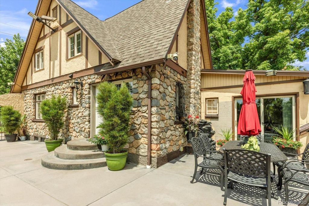 Photo of 470 S Garrison Street, Lakewood, CO 80226 (MLS # 4629922)