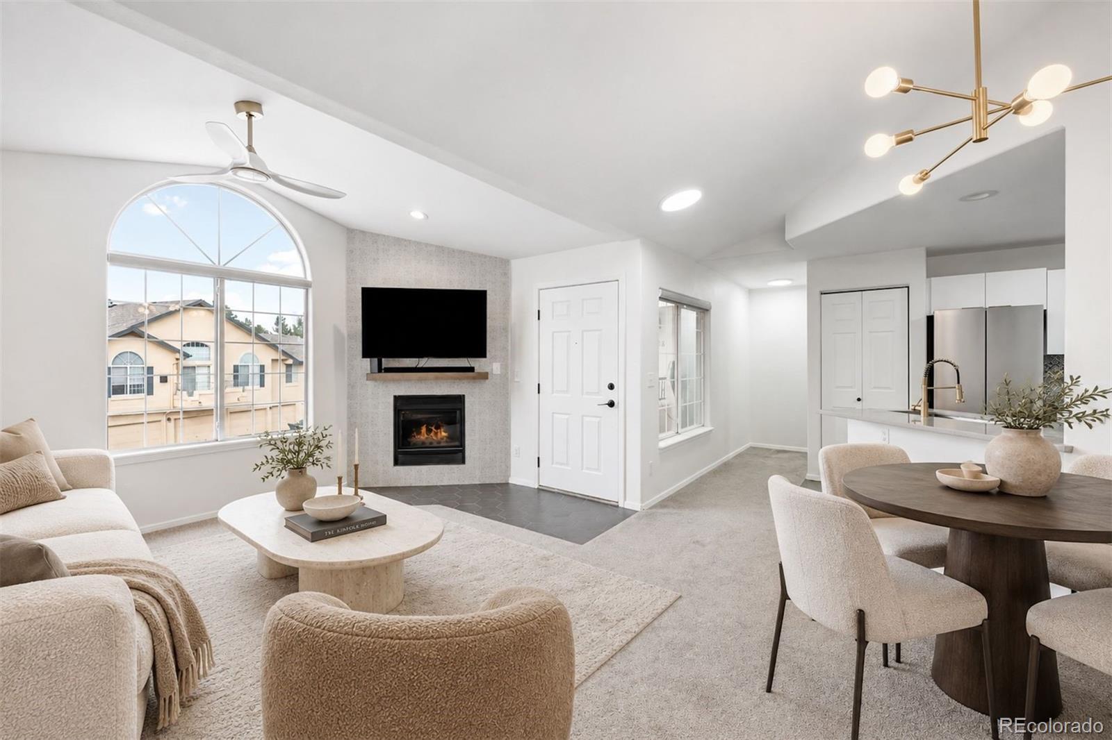 8747 E Dry Creek Road 1624