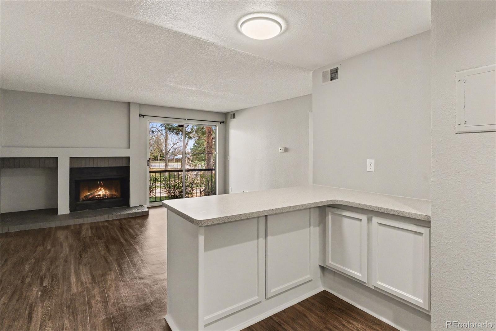 4899 S Dudley Street 8K