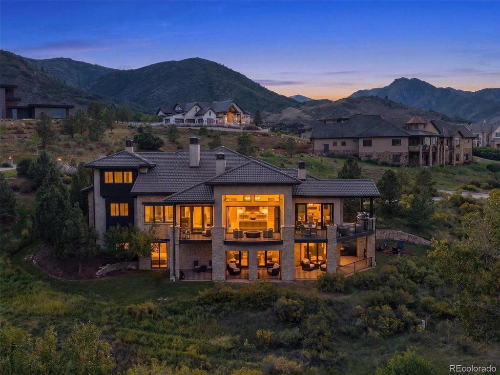 Photo of 7952 Dante Drive, Littleton, CO 80125 (MLS # 9836448)
