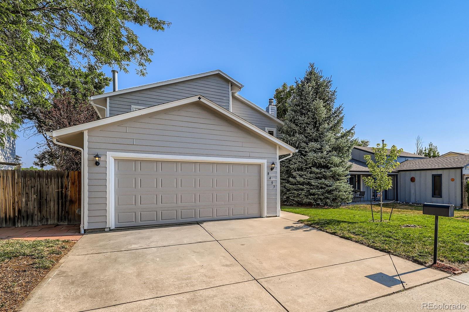 8457 W 79th Place