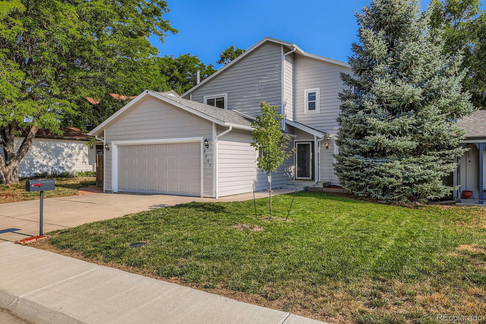 8457 W 79th Place