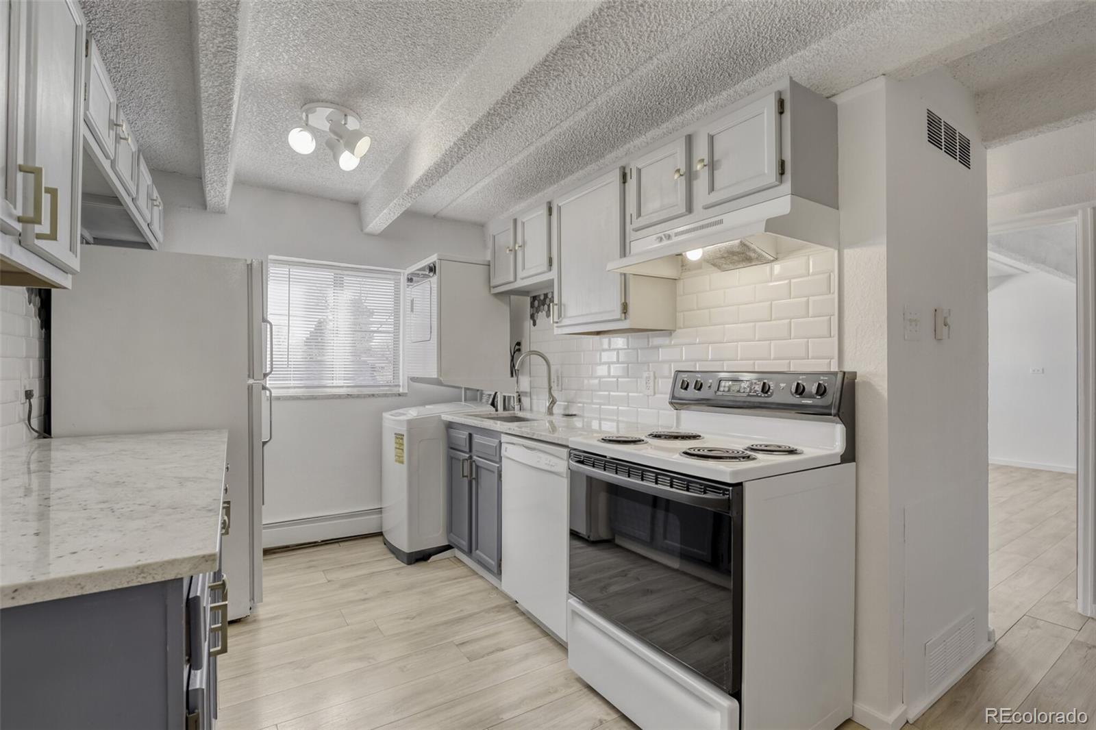 1180 Yosemite Street 210