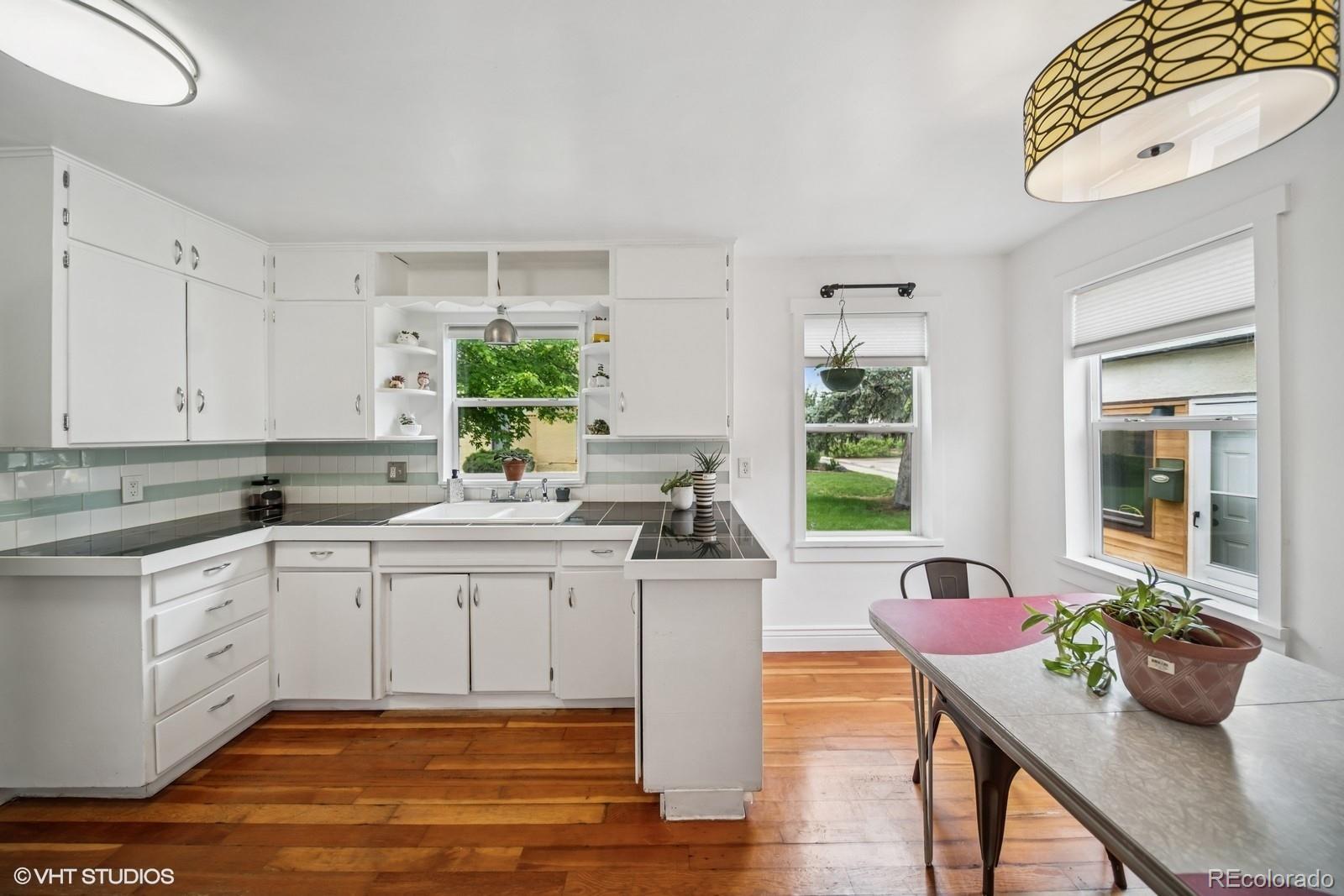 113 S 4th Avenue